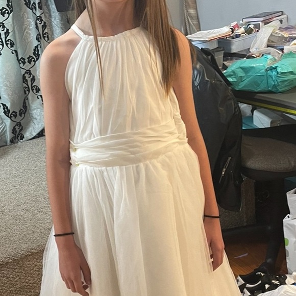 Girls Dress 12 White Flower Girl A-Line **Gown Altered in waste to fit size 8. - Picture 7 of 8
